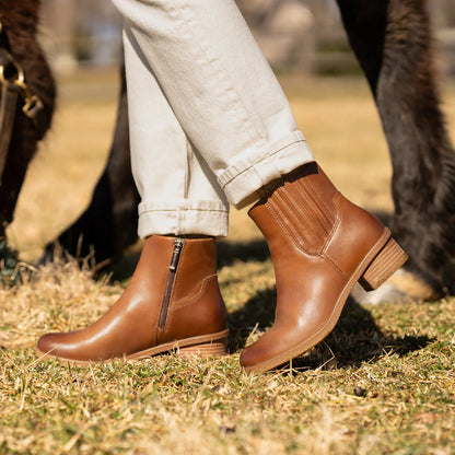 Dansko Daisie-Tan Waterproof Burnished